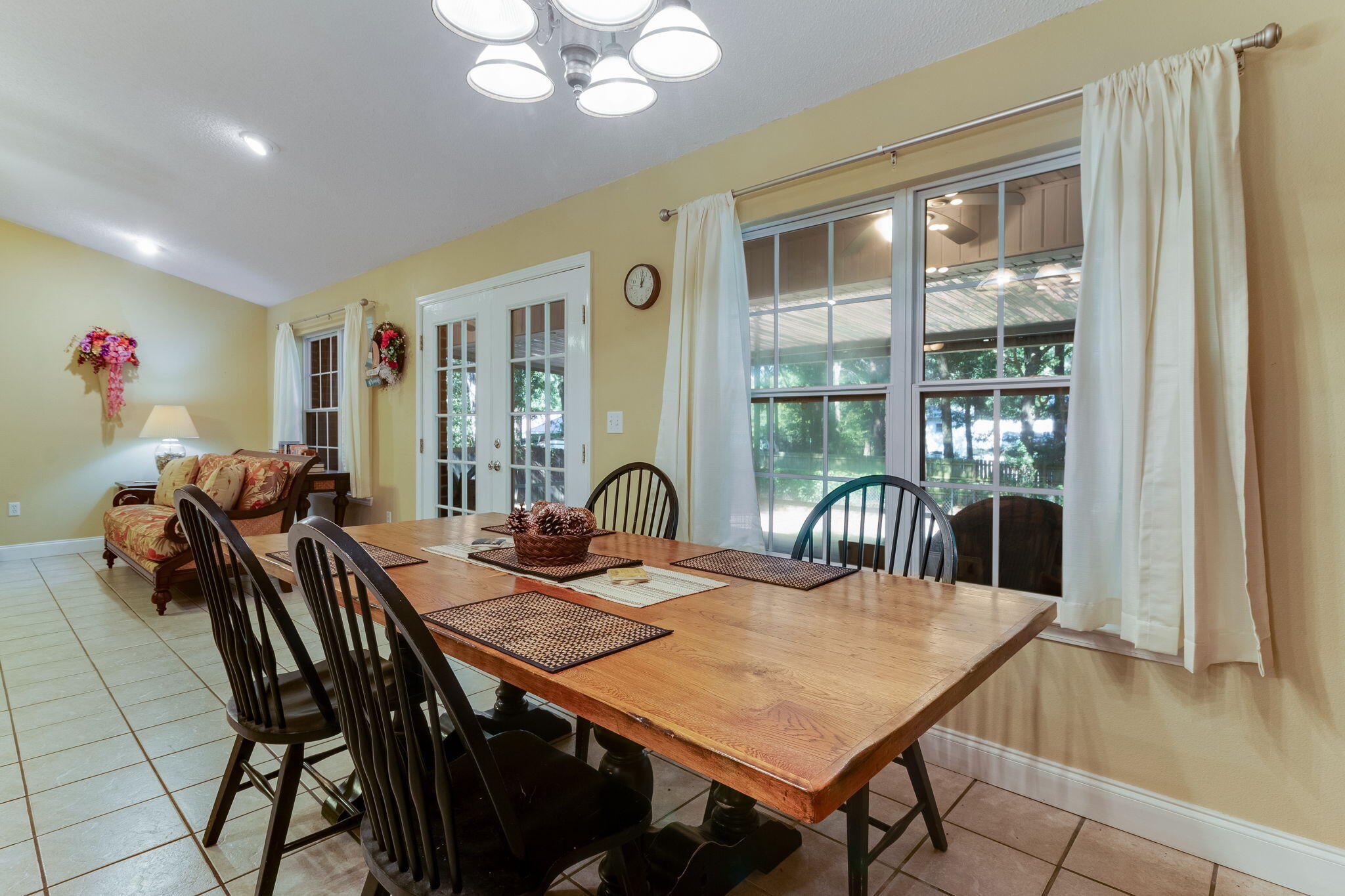 HOMESTEAD MANOR S/D - Residential