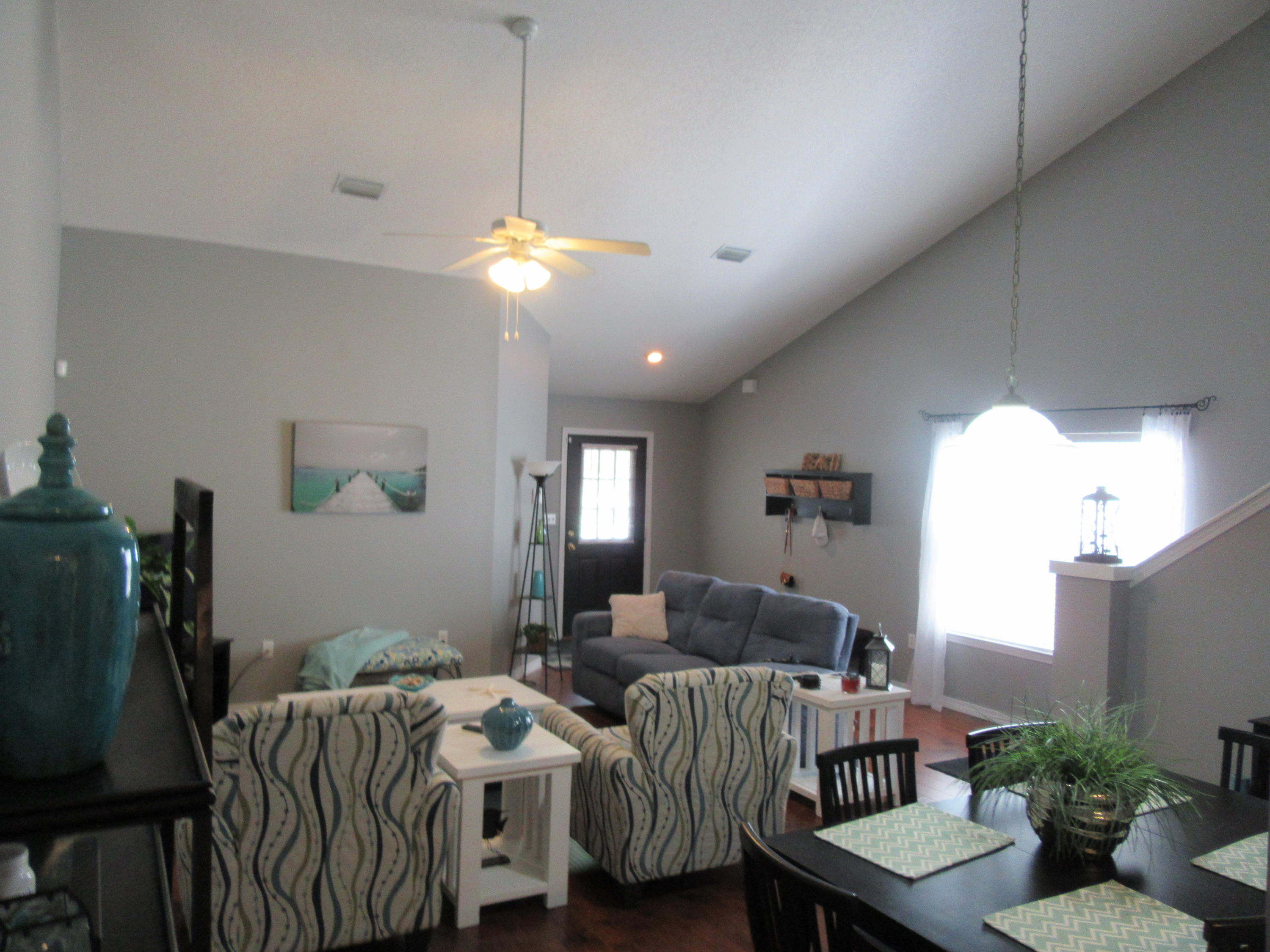 Escada - Residential