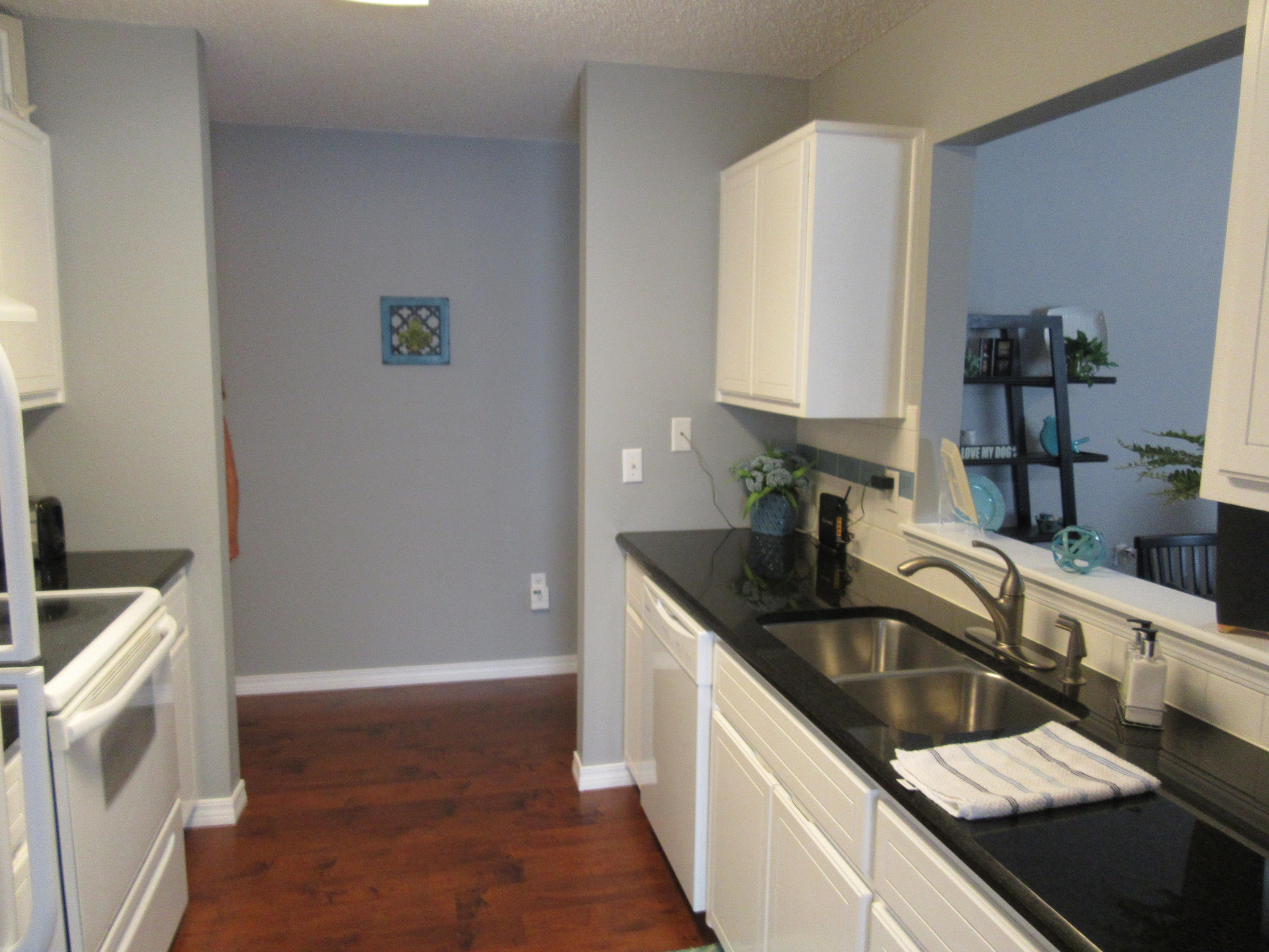 Escada - Residential