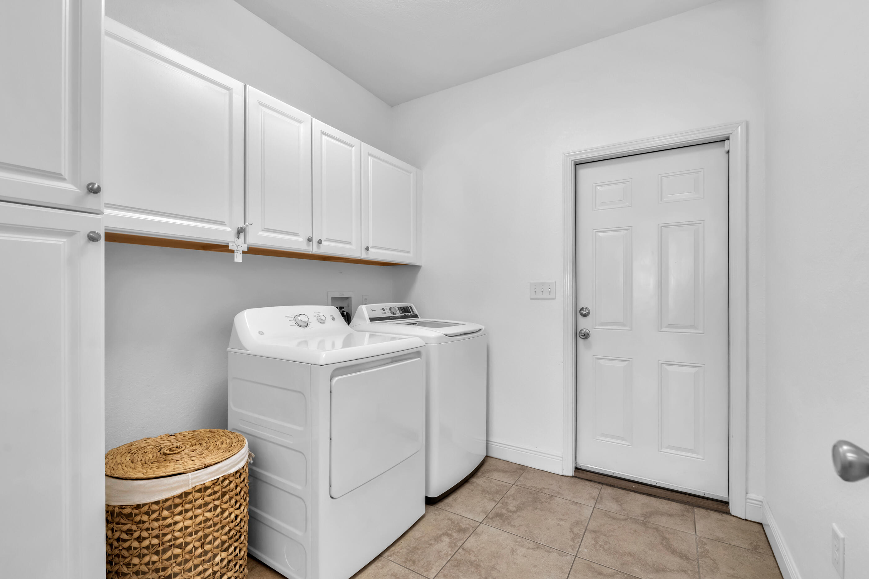 DUGGAN POND ESTATES - Residential