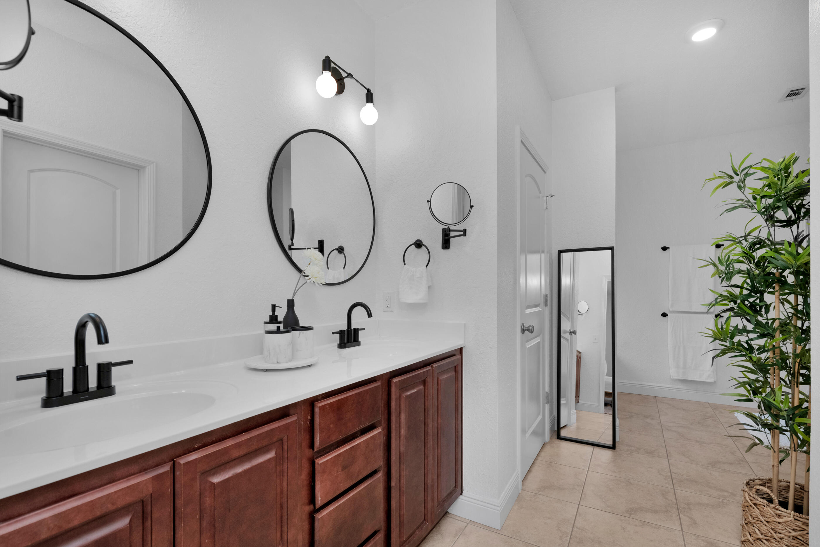 DUGGAN POND ESTATES - Residential