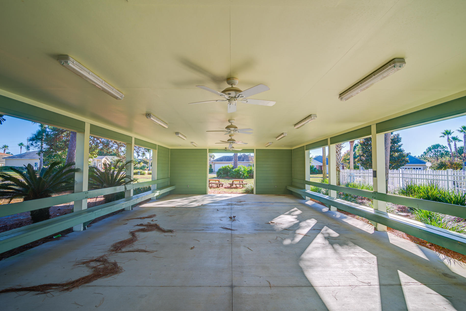 BAYSIDE - Residential