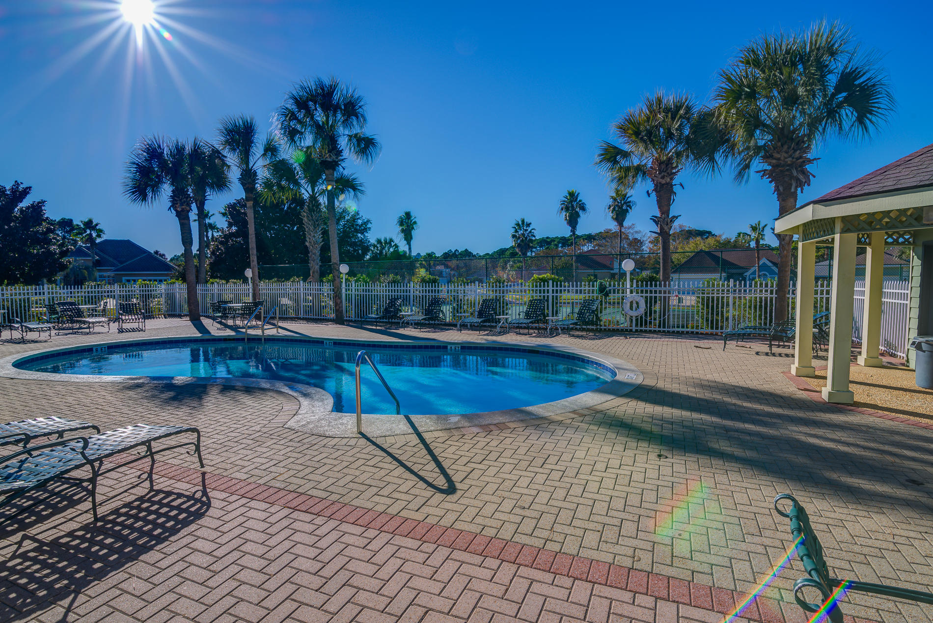 BAYSIDE - Residential