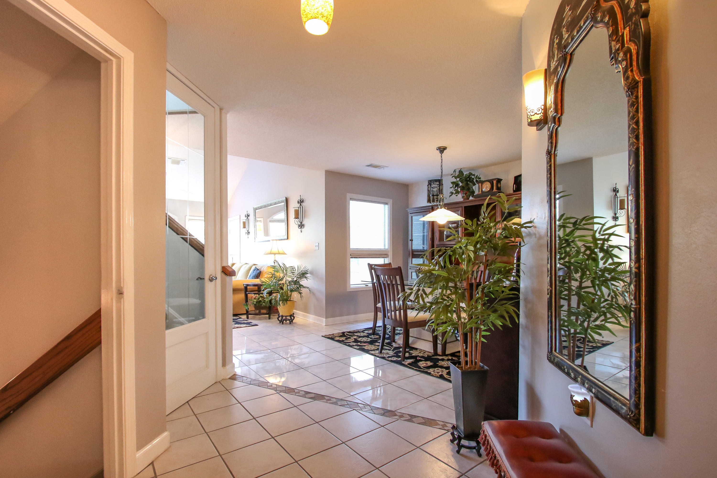 LAKE WAY VILLAS 1 - Residential