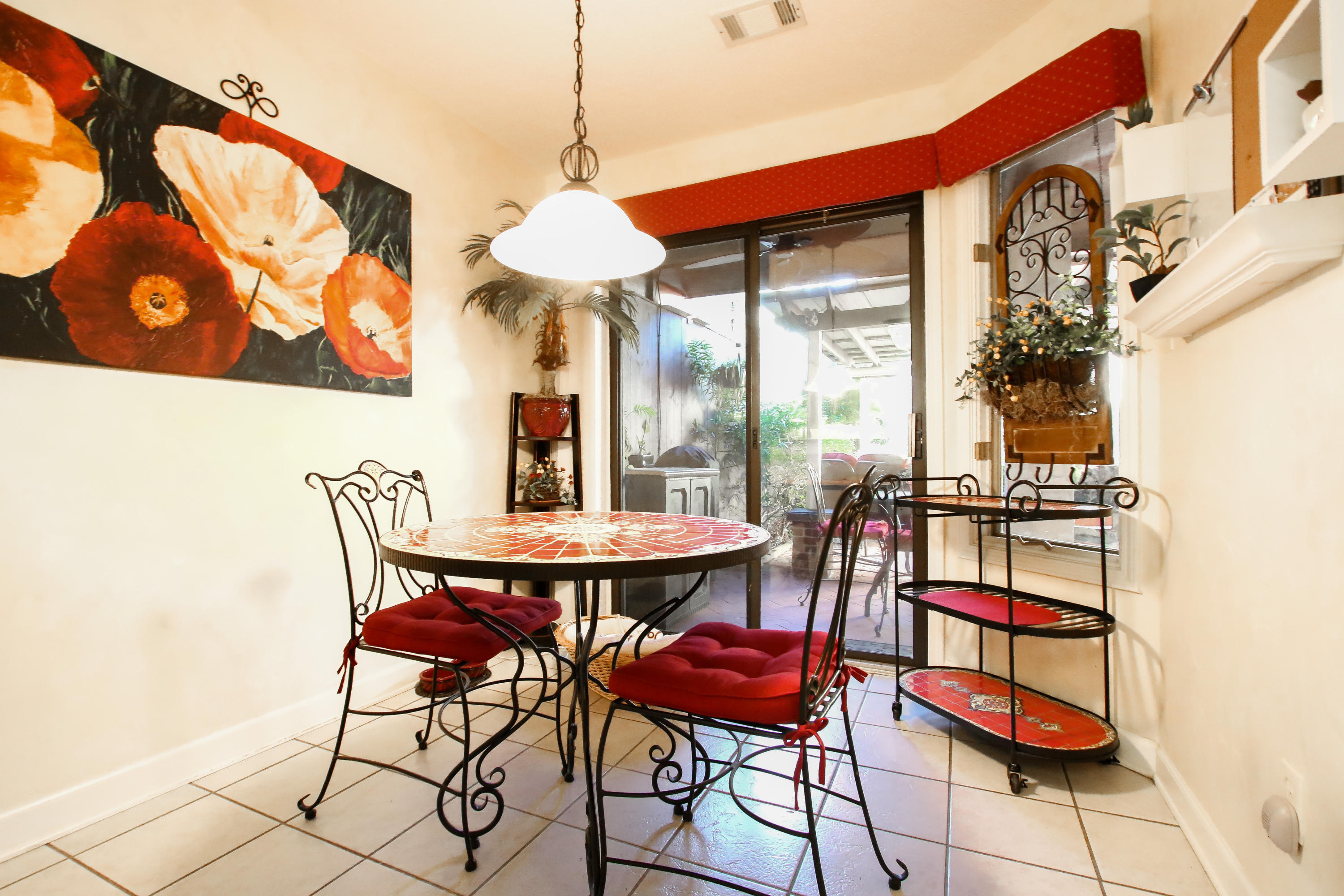 LAKE WAY VILLAS 1 - Residential