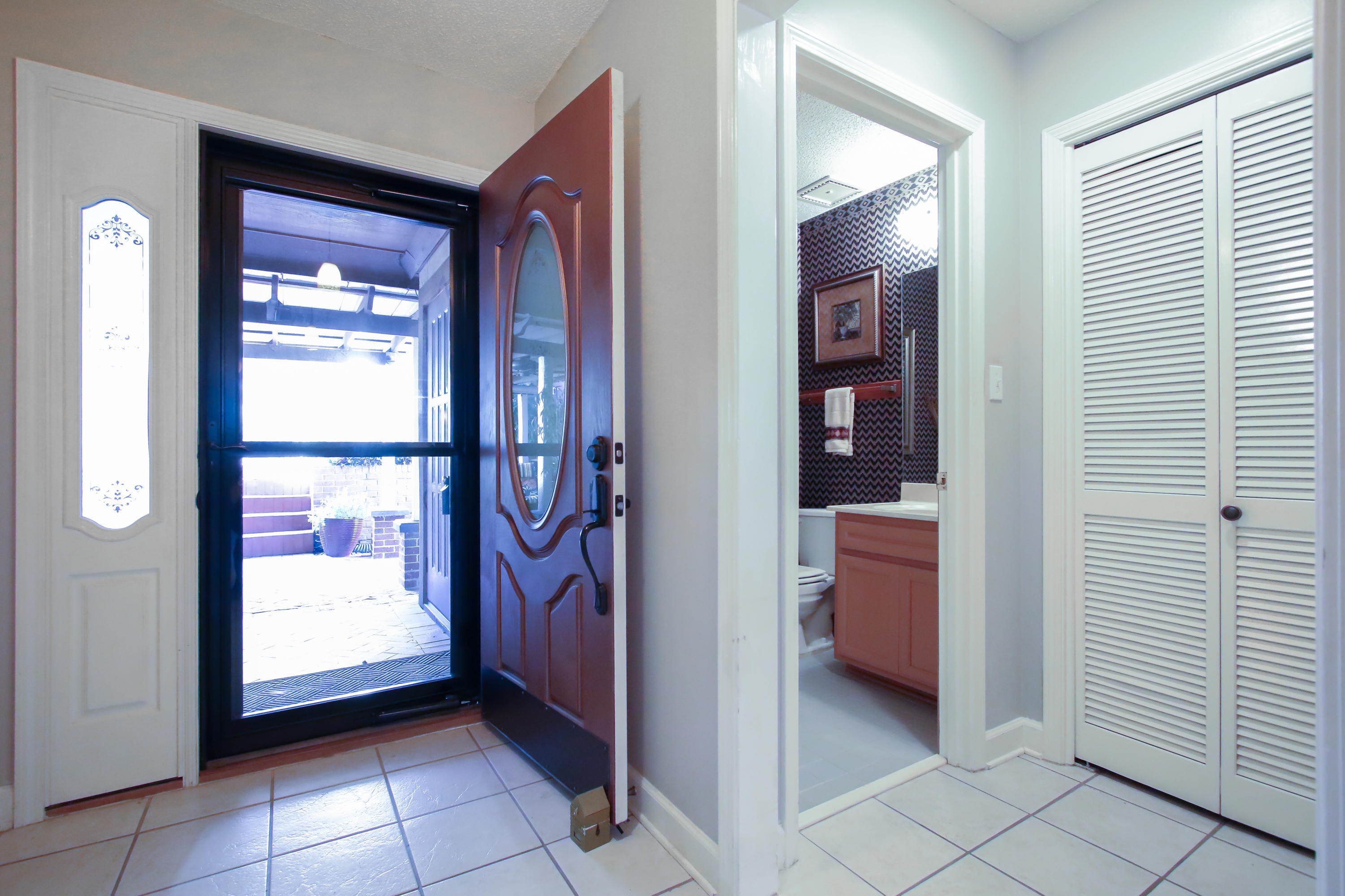 LAKE WAY VILLAS 1 - Residential