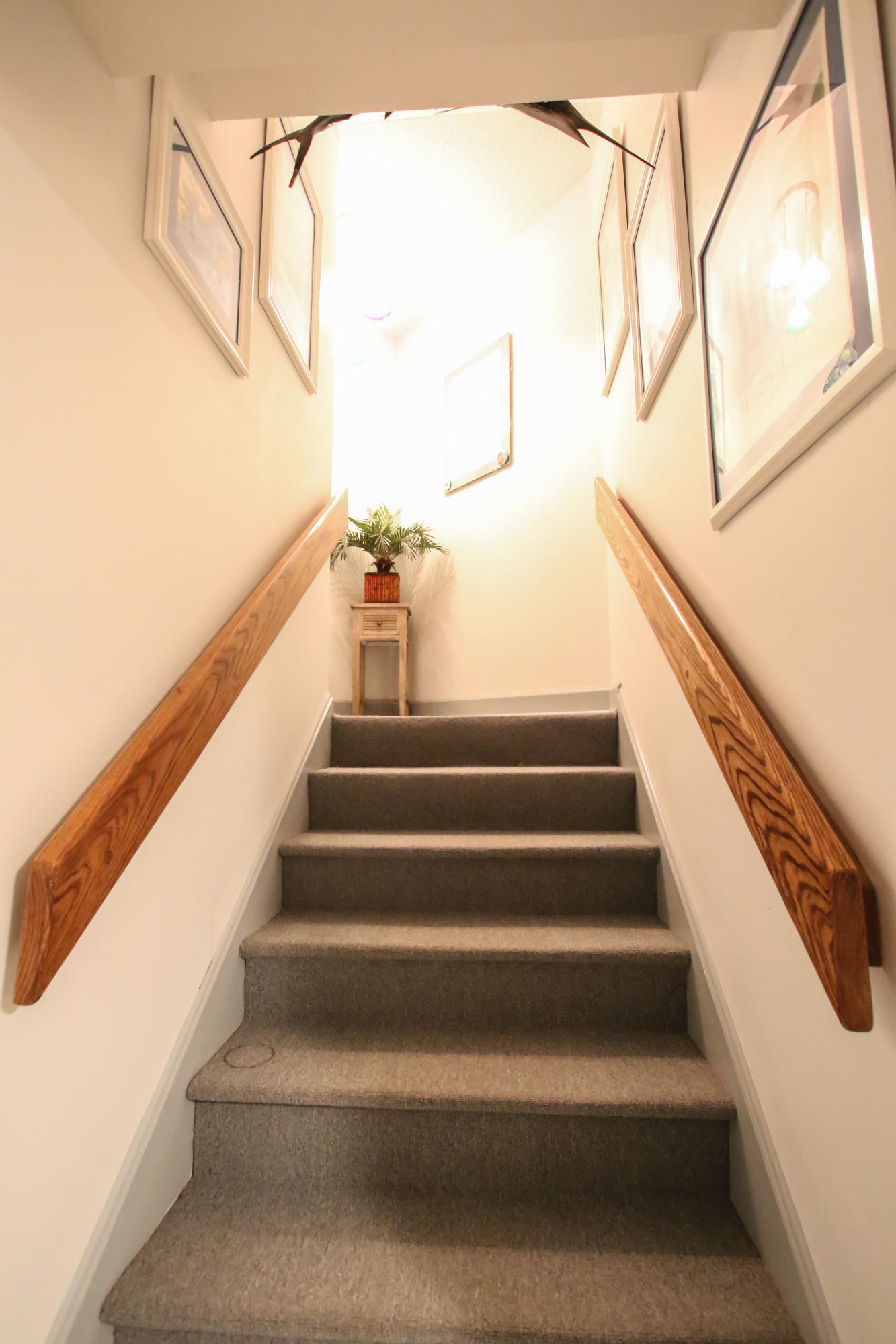 LAKE WAY VILLAS 1 - Residential