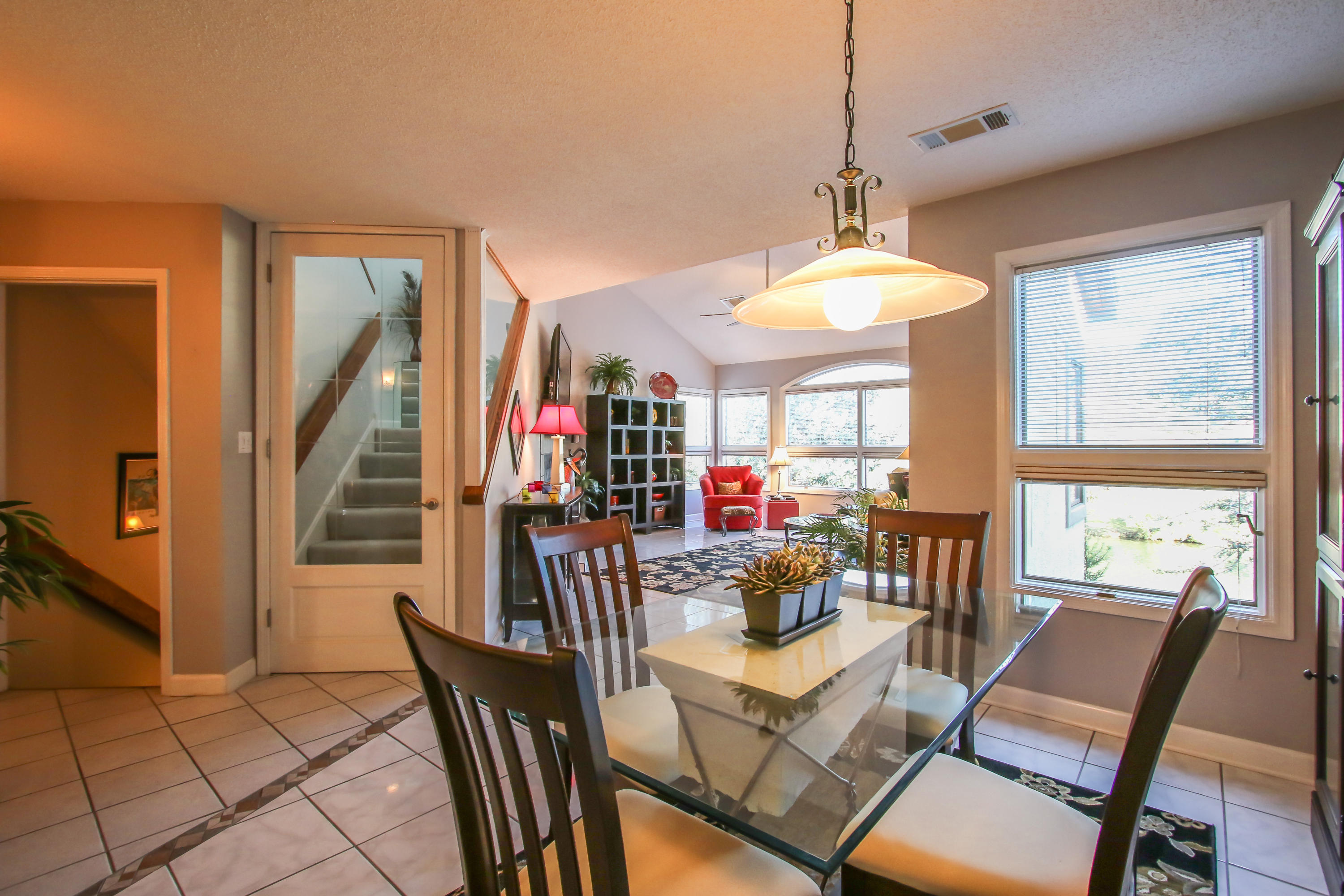 LAKE WAY VILLAS 1 - Residential