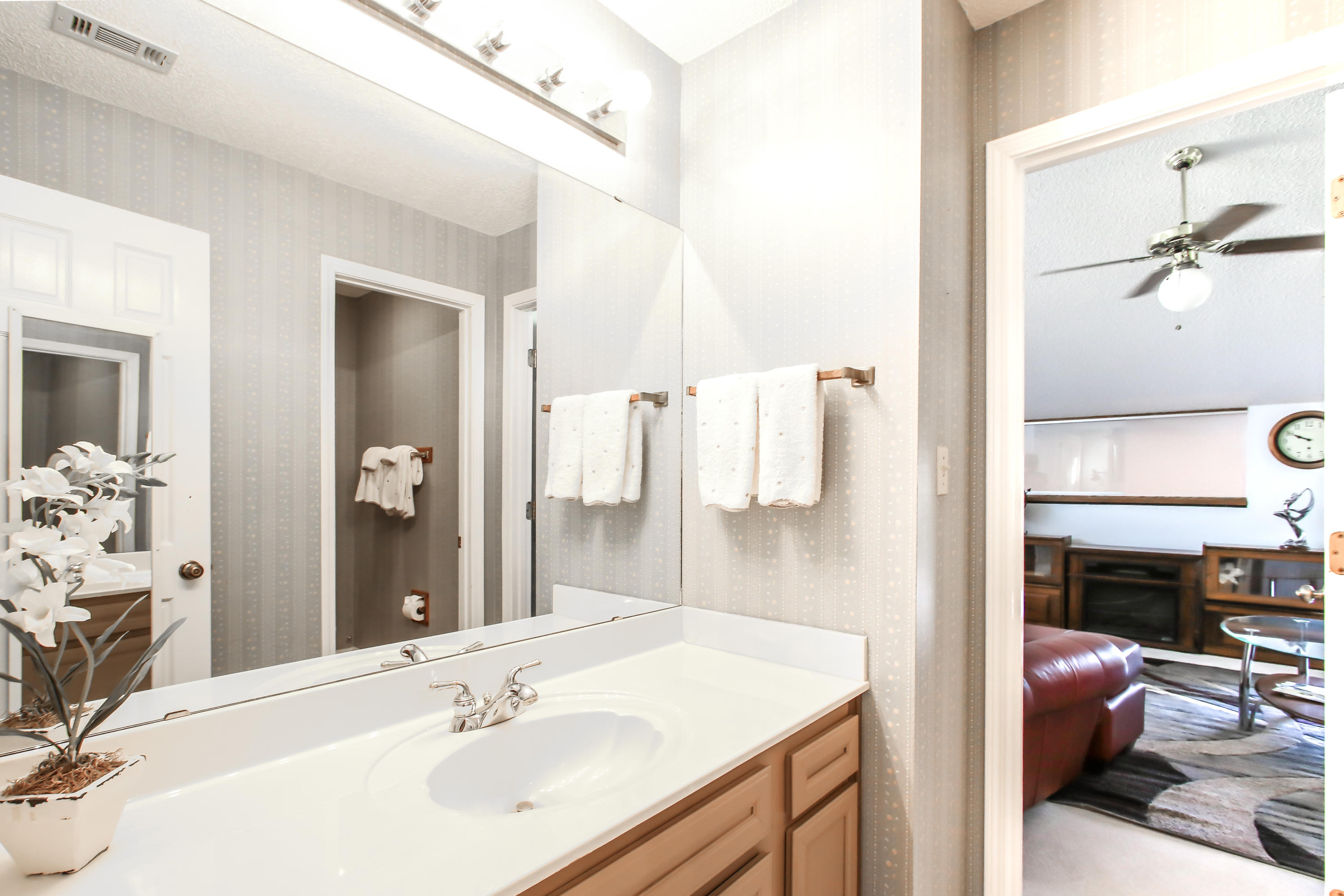 LAKE WAY VILLAS 1 - Residential