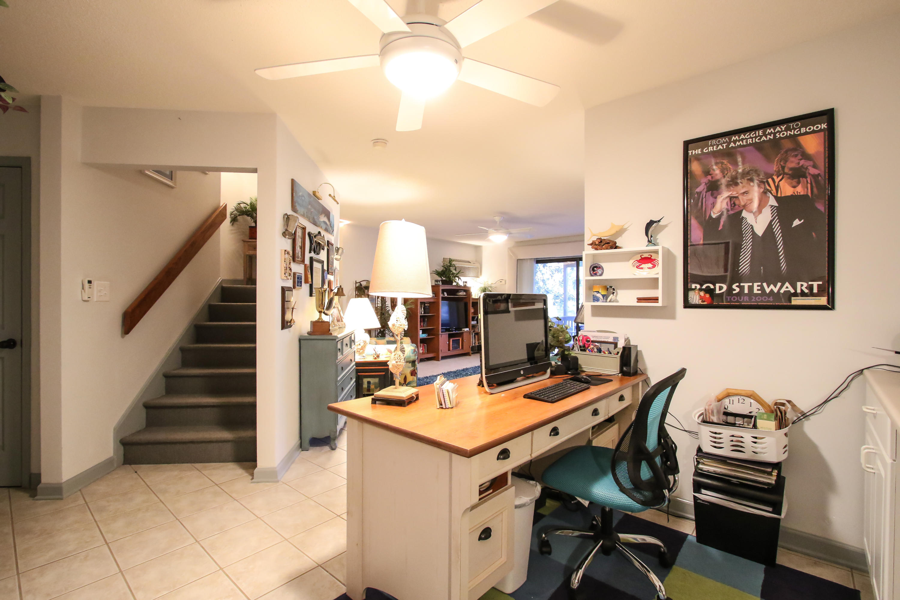 LAKE WAY VILLAS 1 - Residential