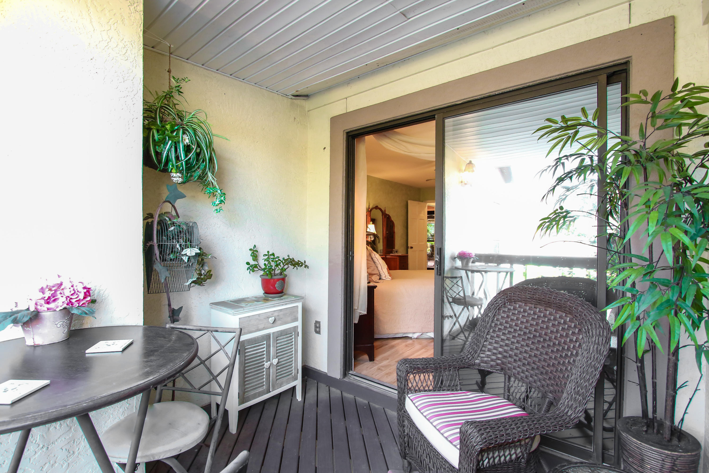 LAKE WAY VILLAS 1 - Residential