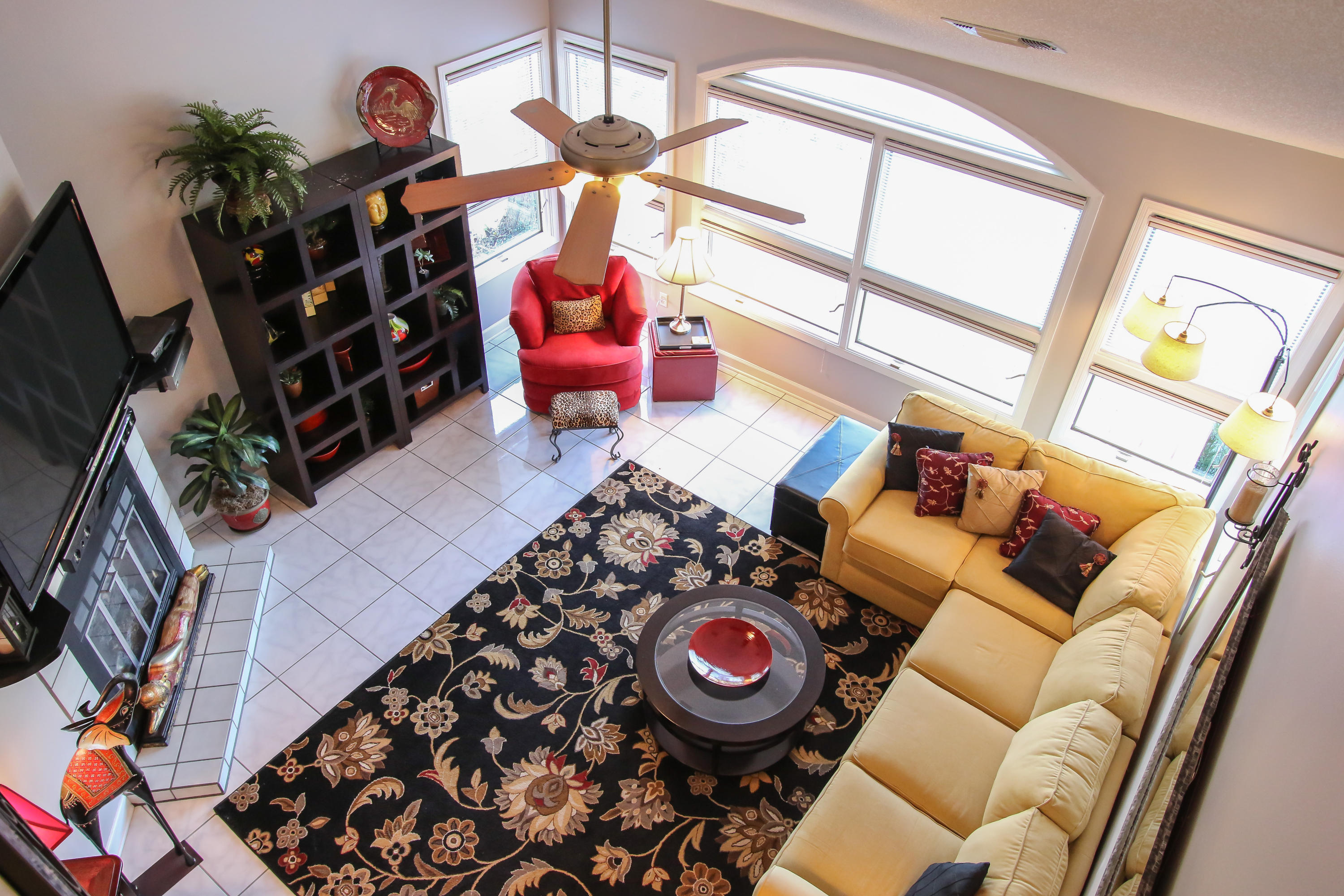 LAKE WAY VILLAS 1 - Residential