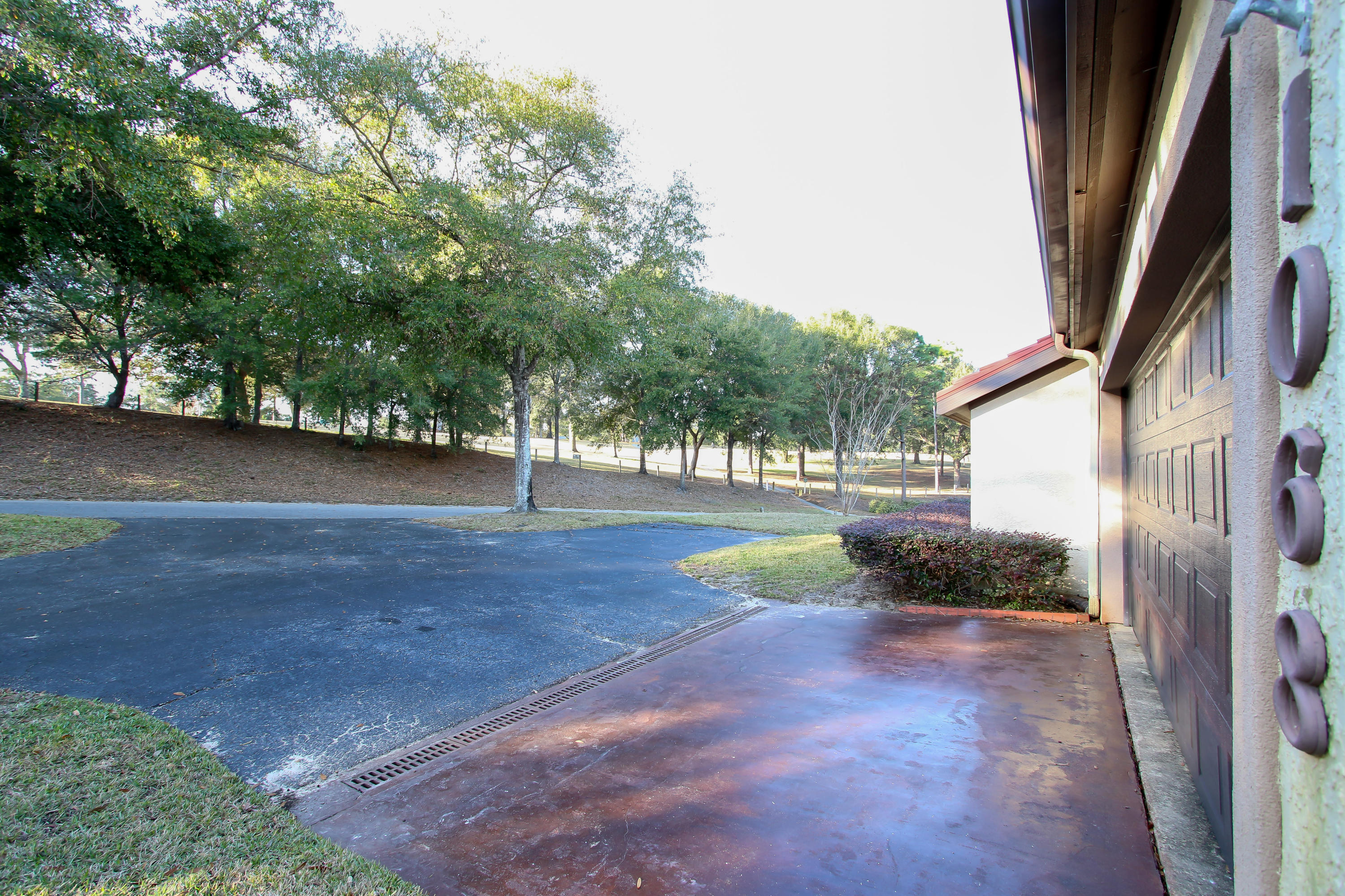 LAKE WAY VILLAS 1 - Residential