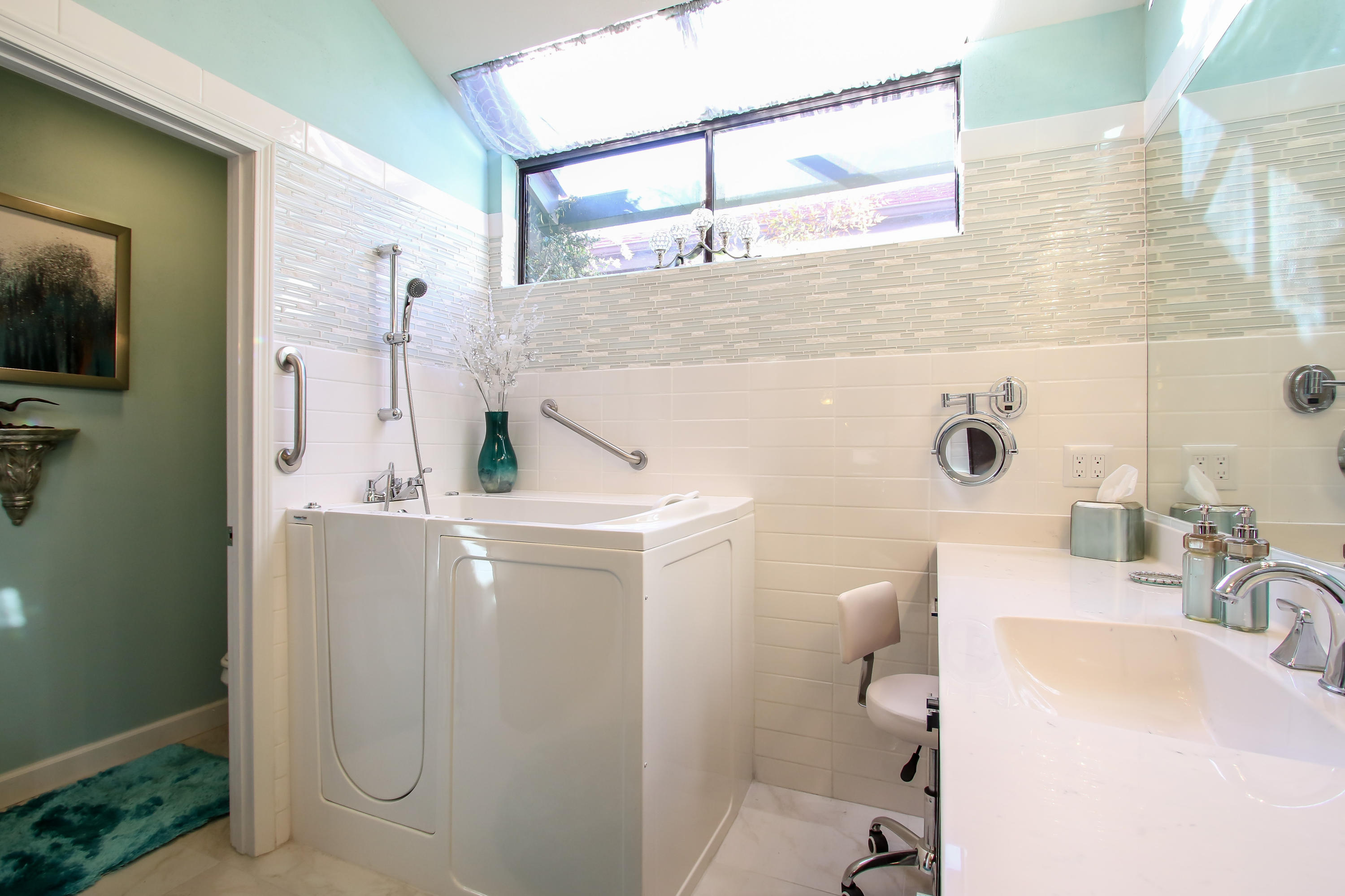 LAKE WAY VILLAS 1 - Residential