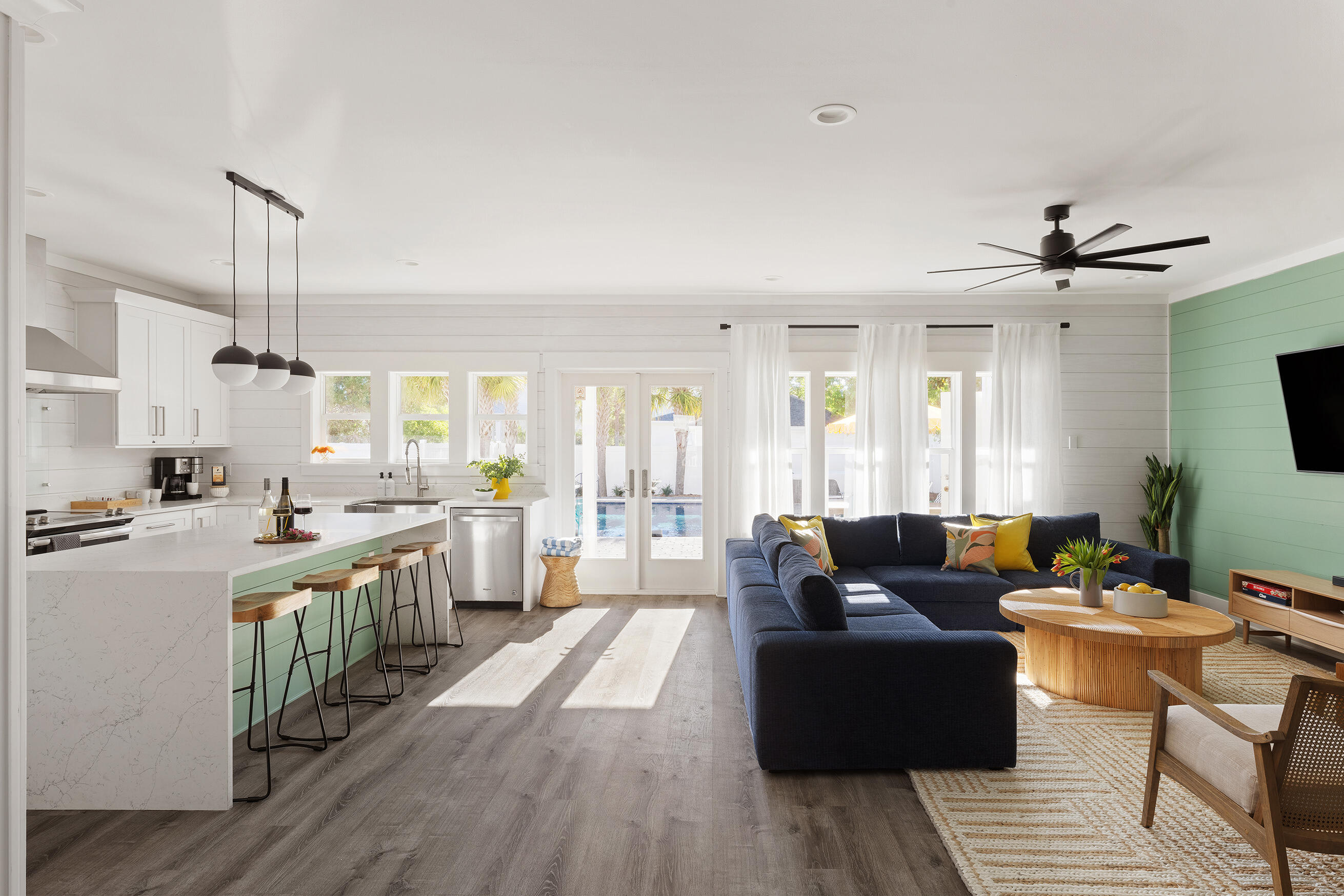 CRYSTAL BEACH - Residential