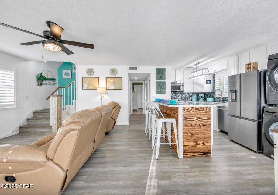 HOLIDAY BEACH UNIT 06 - Residential