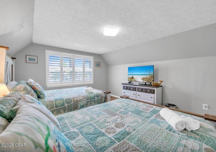 HOLIDAY BEACH UNIT 06 - Residential