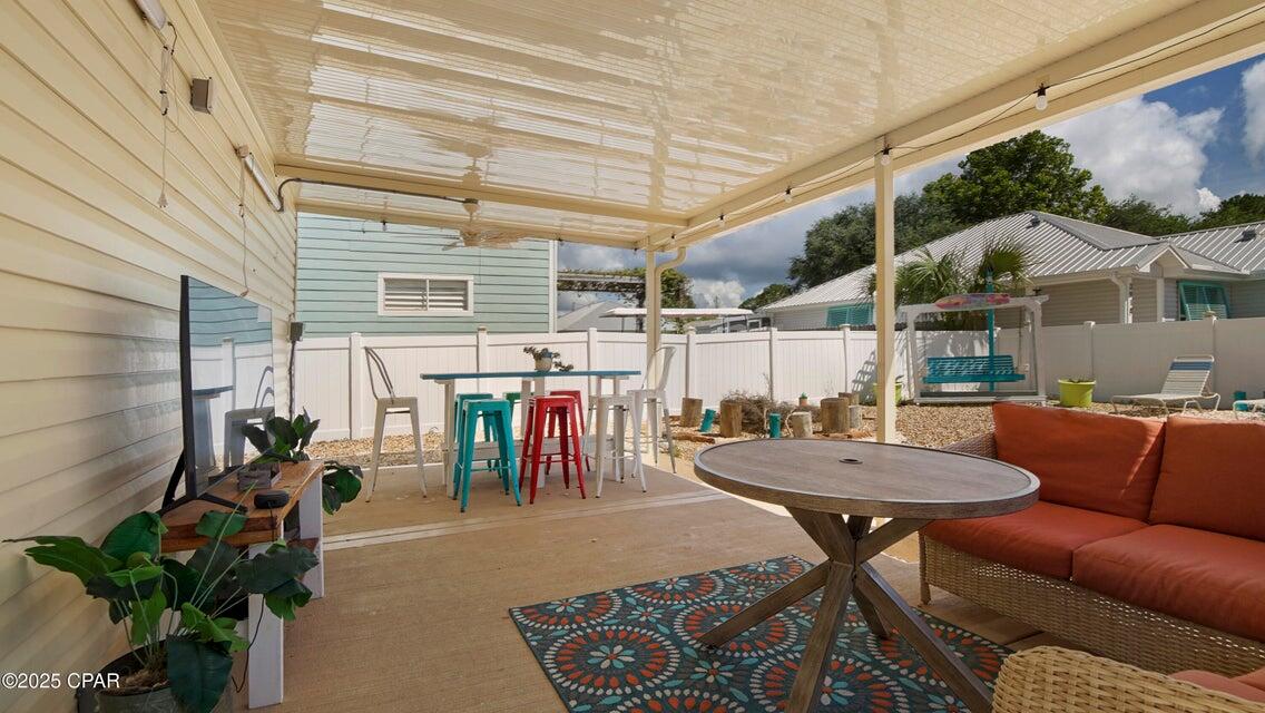 HOLIDAY BEACH UNIT 06 - Residential