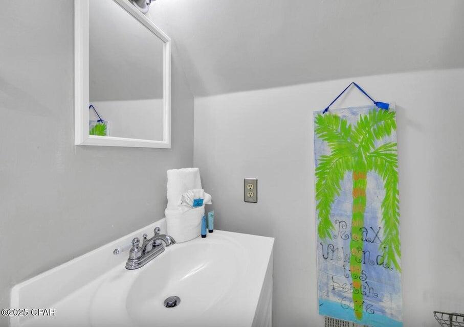 HOLIDAY BEACH UNIT 06 - Residential