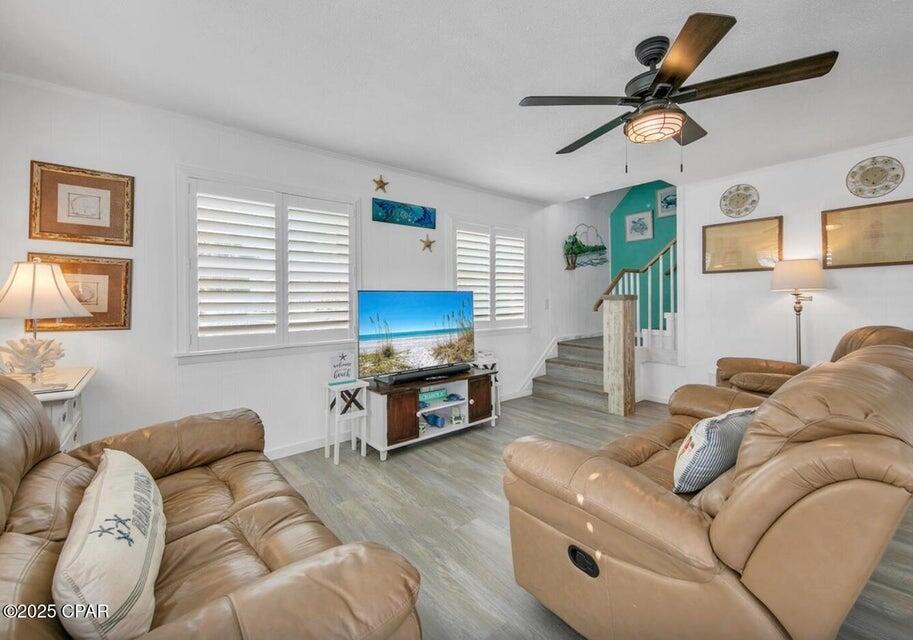 HOLIDAY BEACH UNIT 06 - Residential