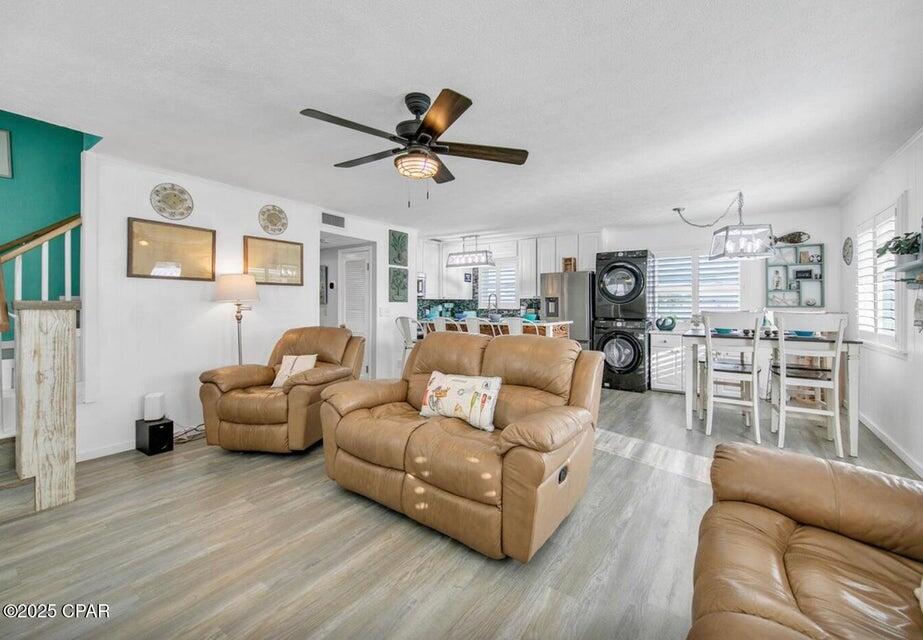 HOLIDAY BEACH UNIT 06 - Residential