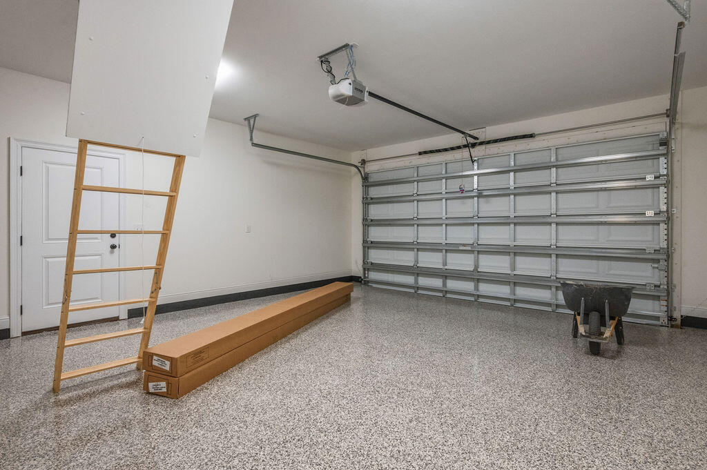 VILLA TASSO TOWN OF - Residential