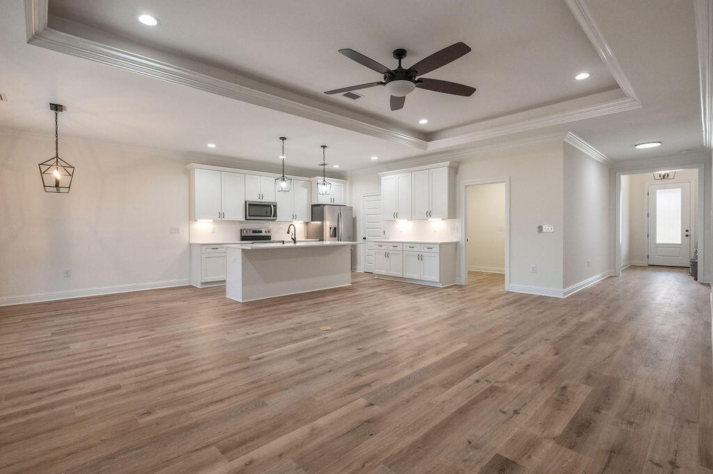 VILLA TASSO TOWN OF - Residential