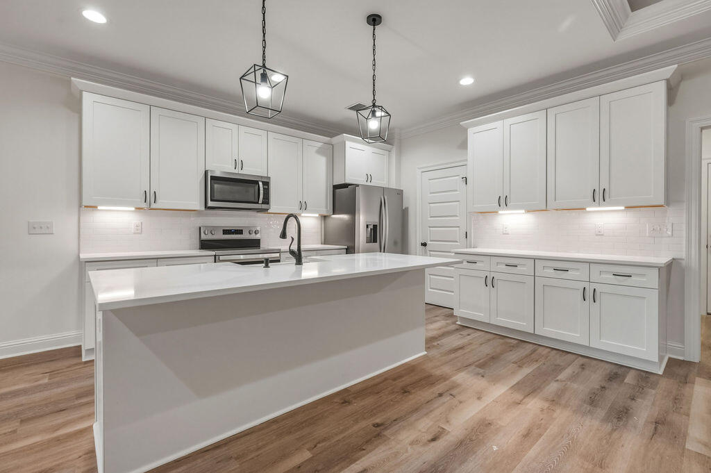 VILLA TASSO TOWN OF - Residential