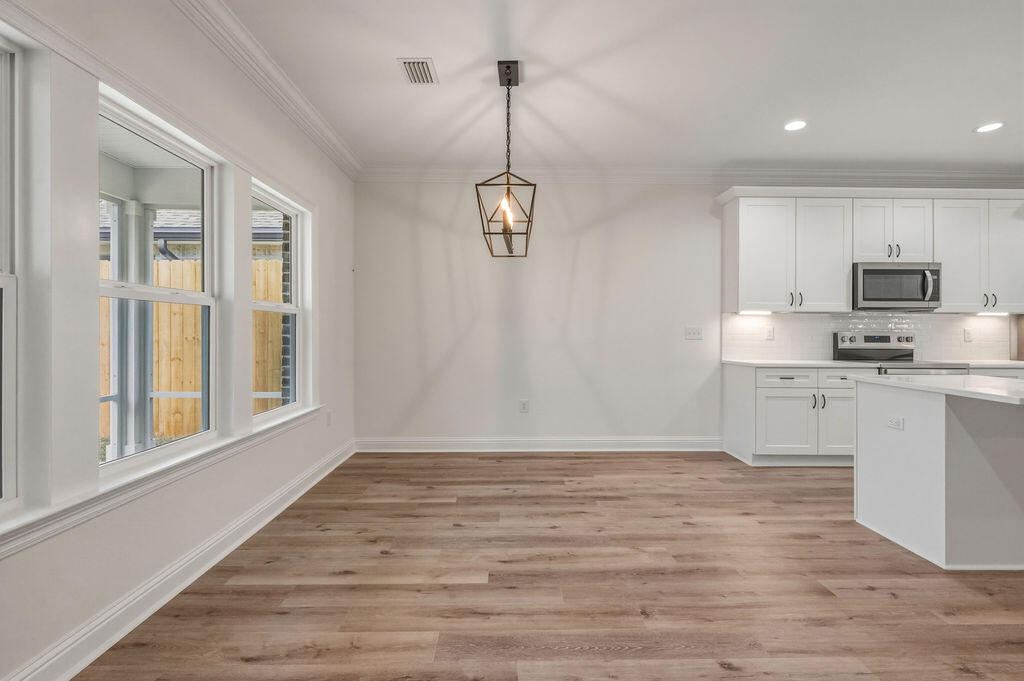 VILLA TASSO TOWN OF - Residential