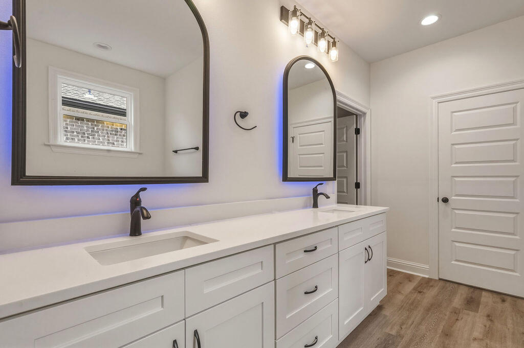 VILLA TASSO TOWN OF - Residential