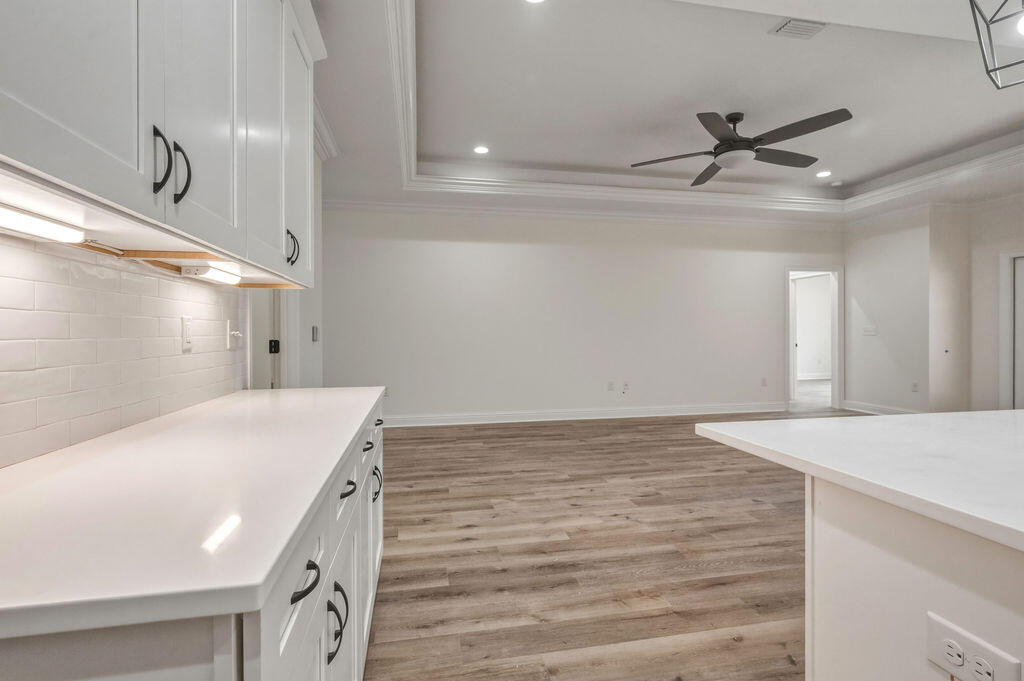 VILLA TASSO TOWN OF - Residential