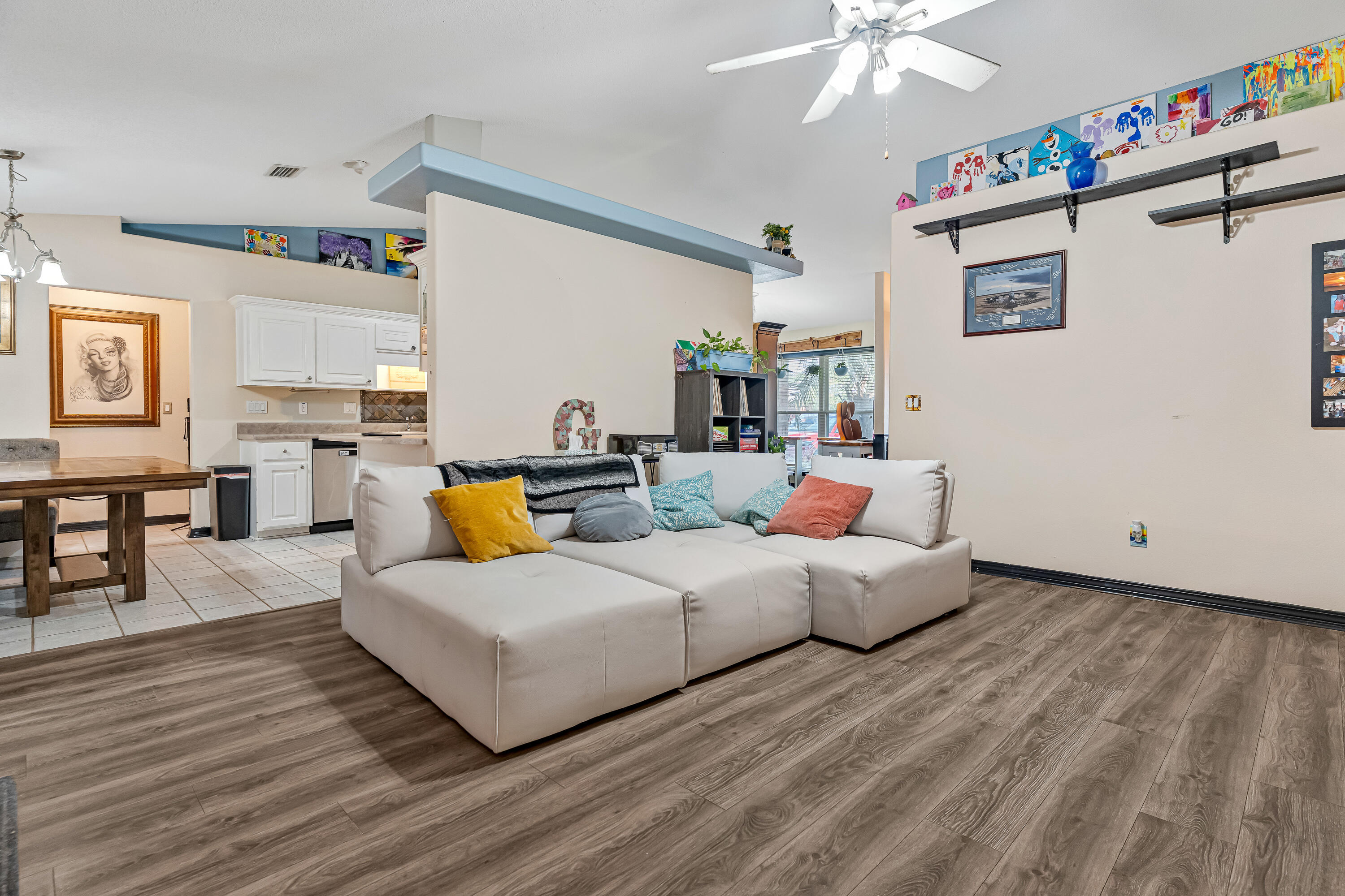 HOLLEY BY THE SEA - Residential