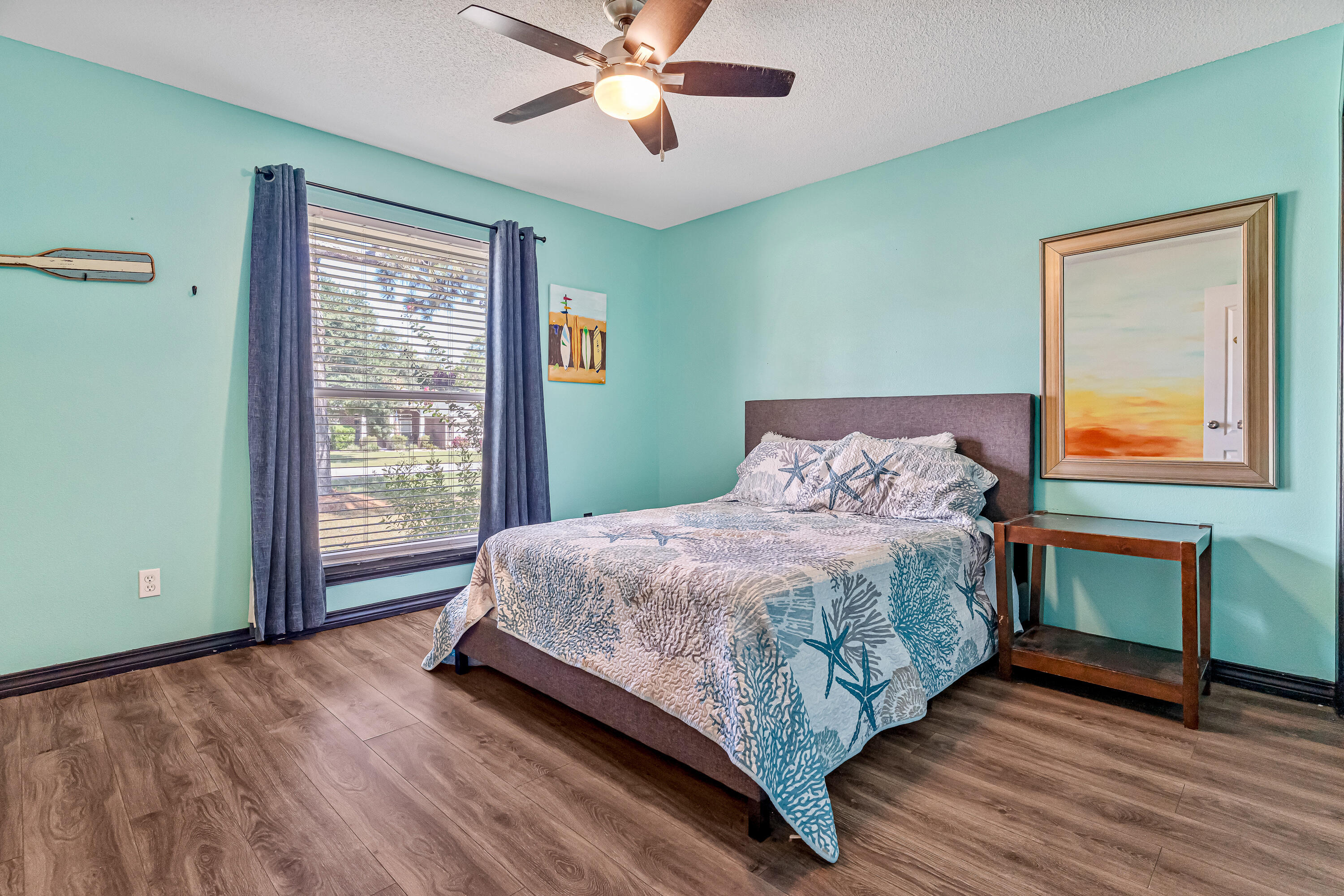 HOLLEY BY THE SEA - Residential
