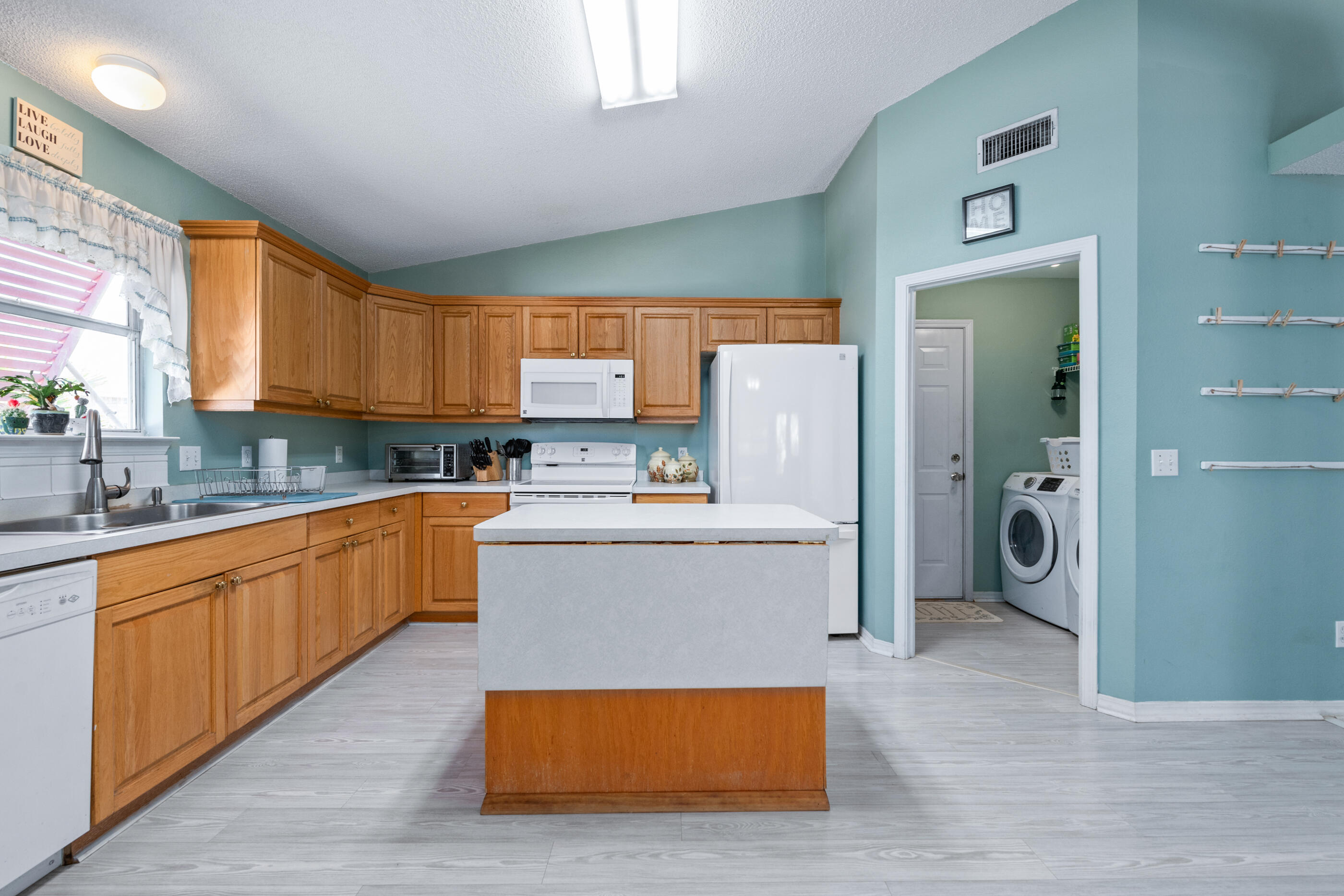 PARKER PLACE - Residential