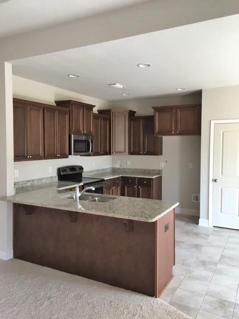 AUTUMN WOODS - Residential