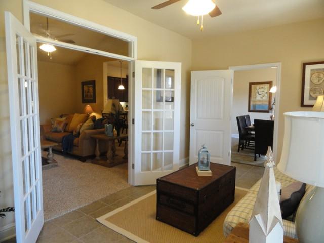 AUTUMN WOODS - Residential