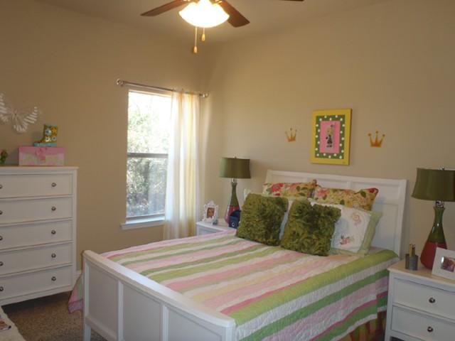 AUTUMN WOODS - Residential