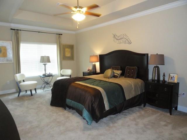 AUTUMN WOODS - Residential