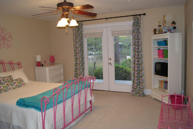 BAYOU BREEZE - Residential