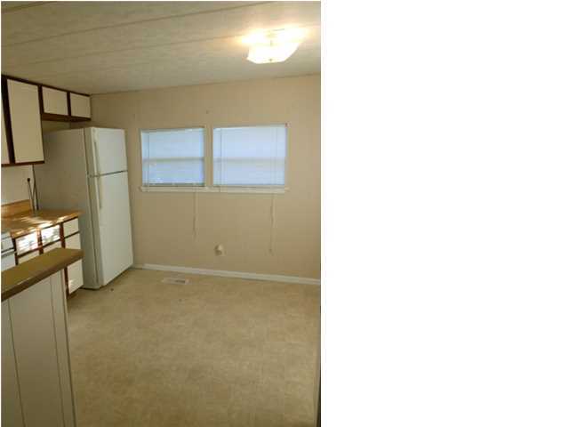 METES & BOUNDS - Residential Lease