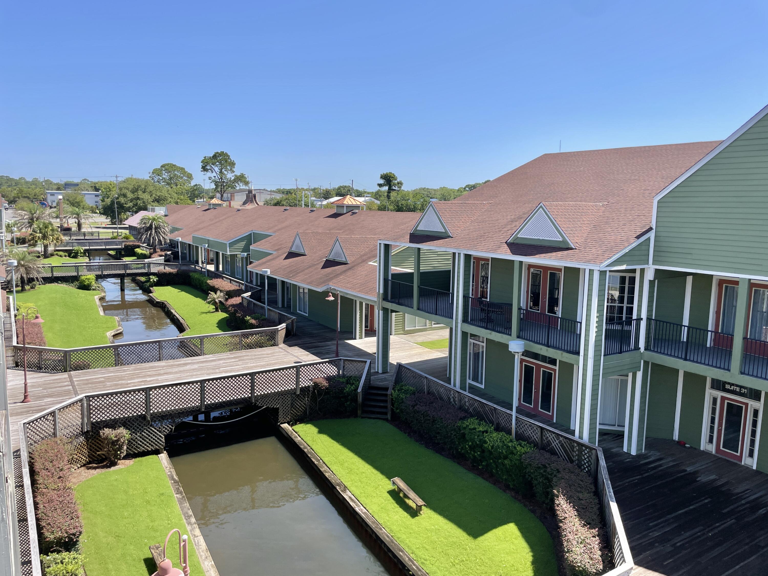 25 units for sale in 6 buildings. The units are leased and range in size from 570 sq. ft. to 5611 sq. ft. Sellers will consider financing with 30 year amortization and a 5 year balloon.