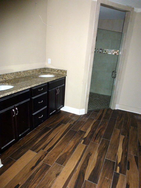 CRESCENT SHORES - Residential