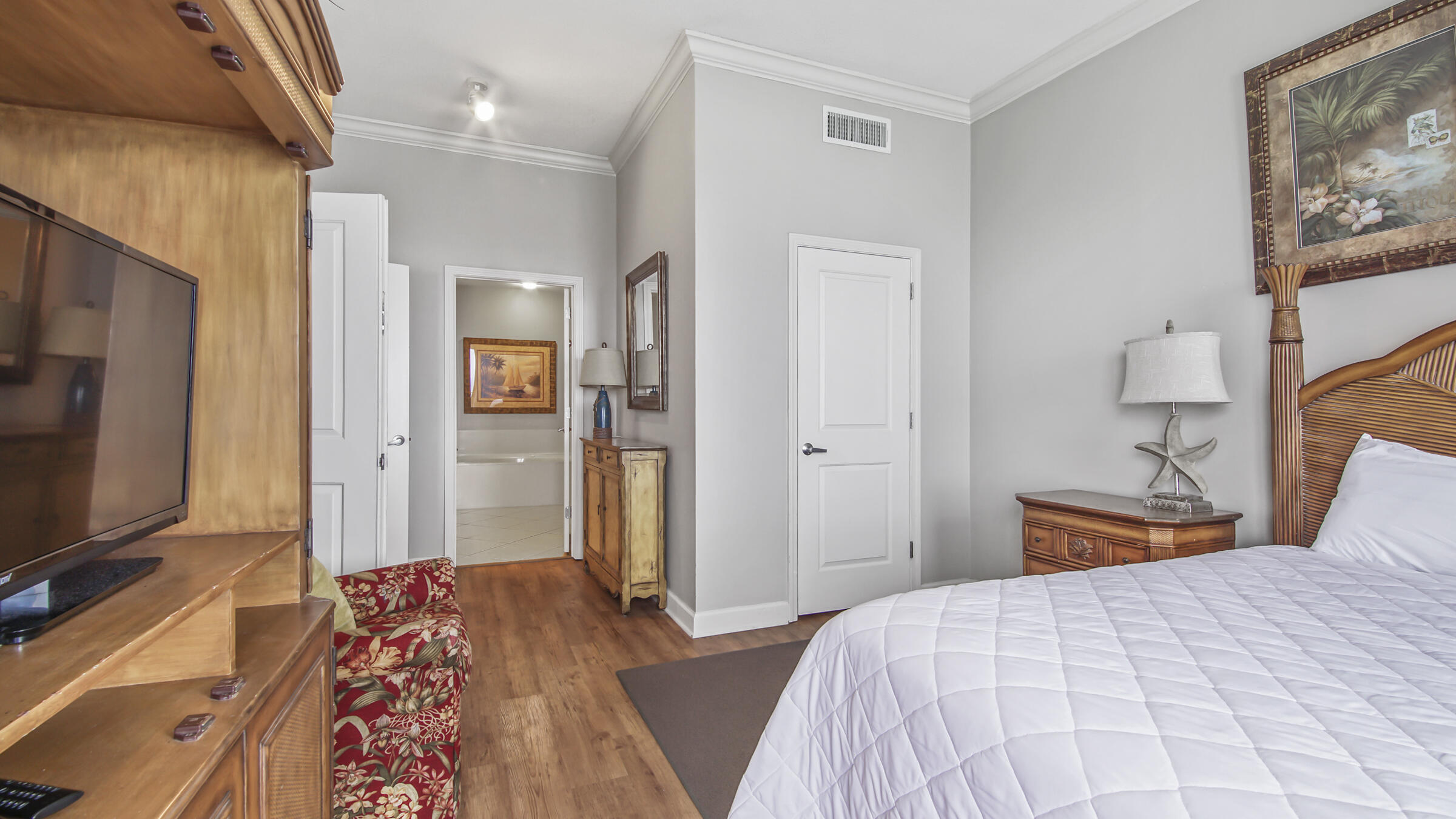 GRANDVIEW EAST - Residential