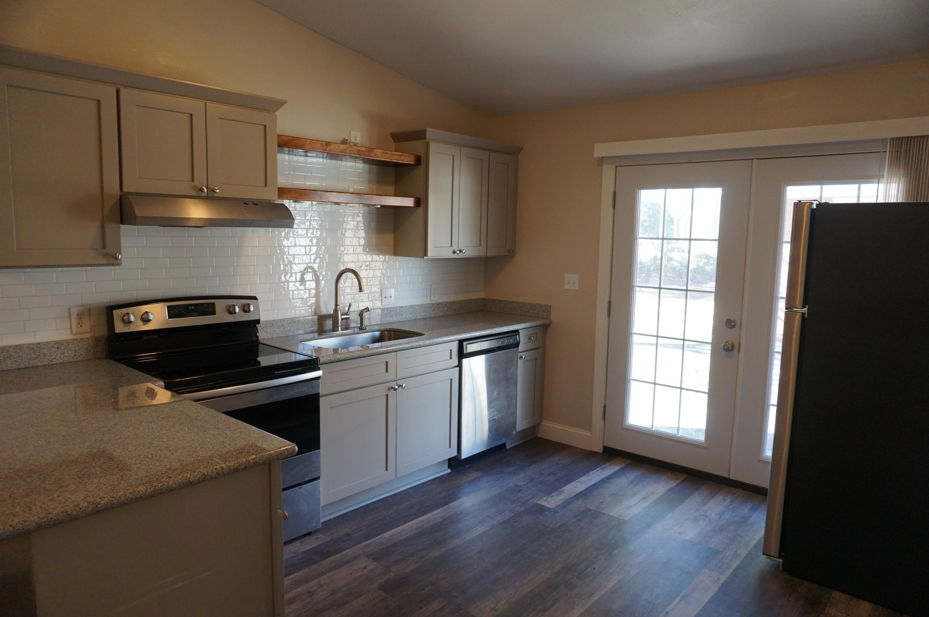 KELL-AIRE GARDENS - Residential Lease