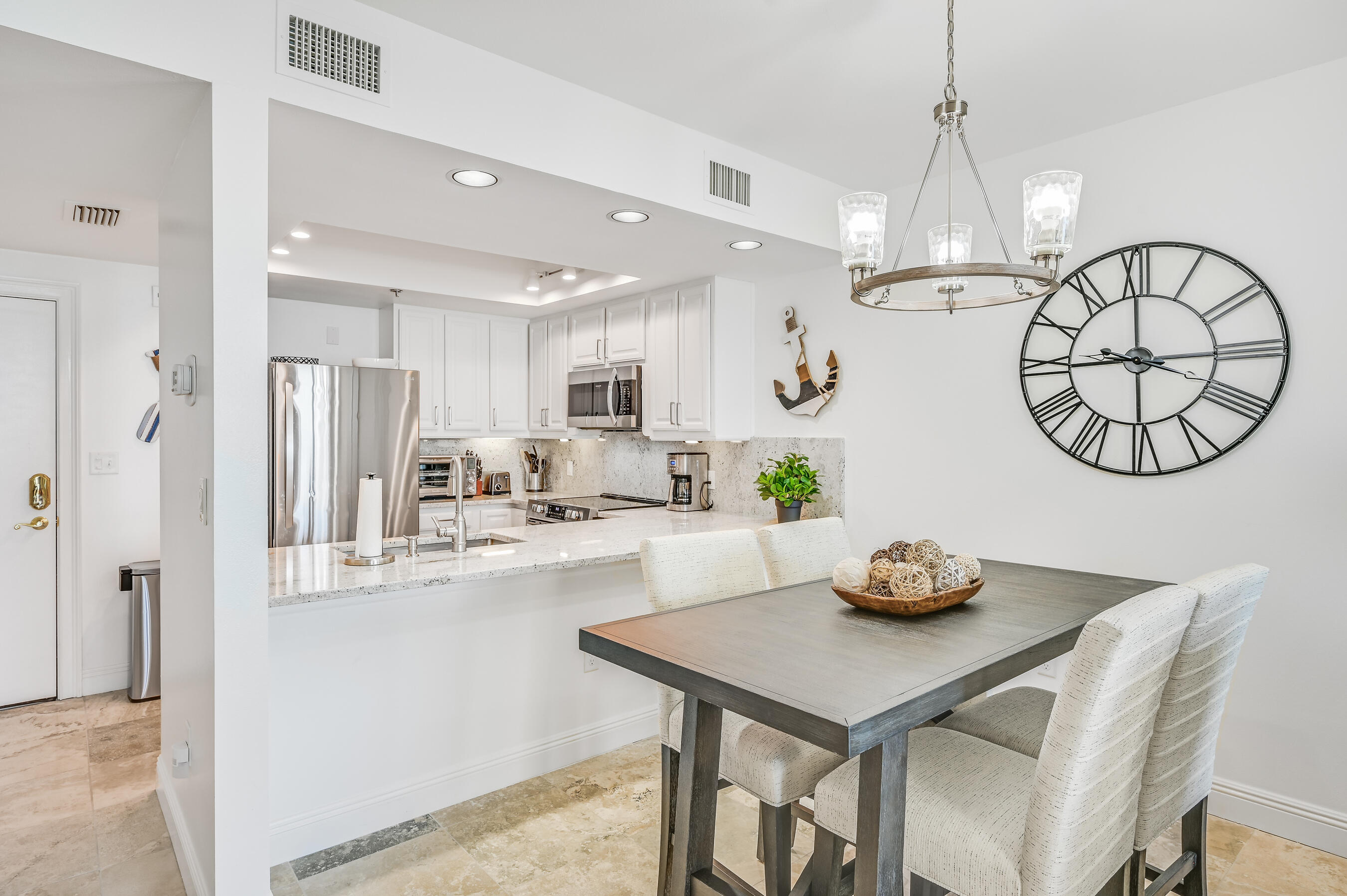EAST PASS TOWERS CONDO PH 2 - Residential