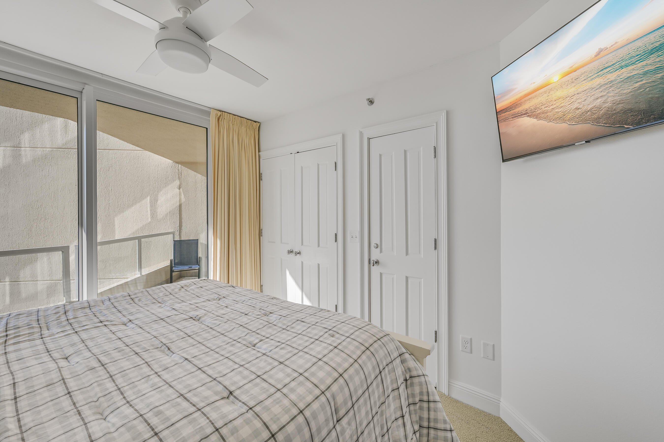 EAST PASS TOWERS CONDO PH 2 - Residential