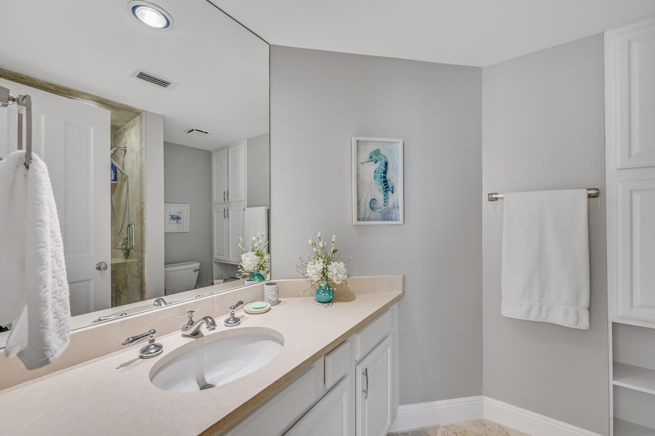 EAST PASS TOWERS CONDO PH 2 - Residential