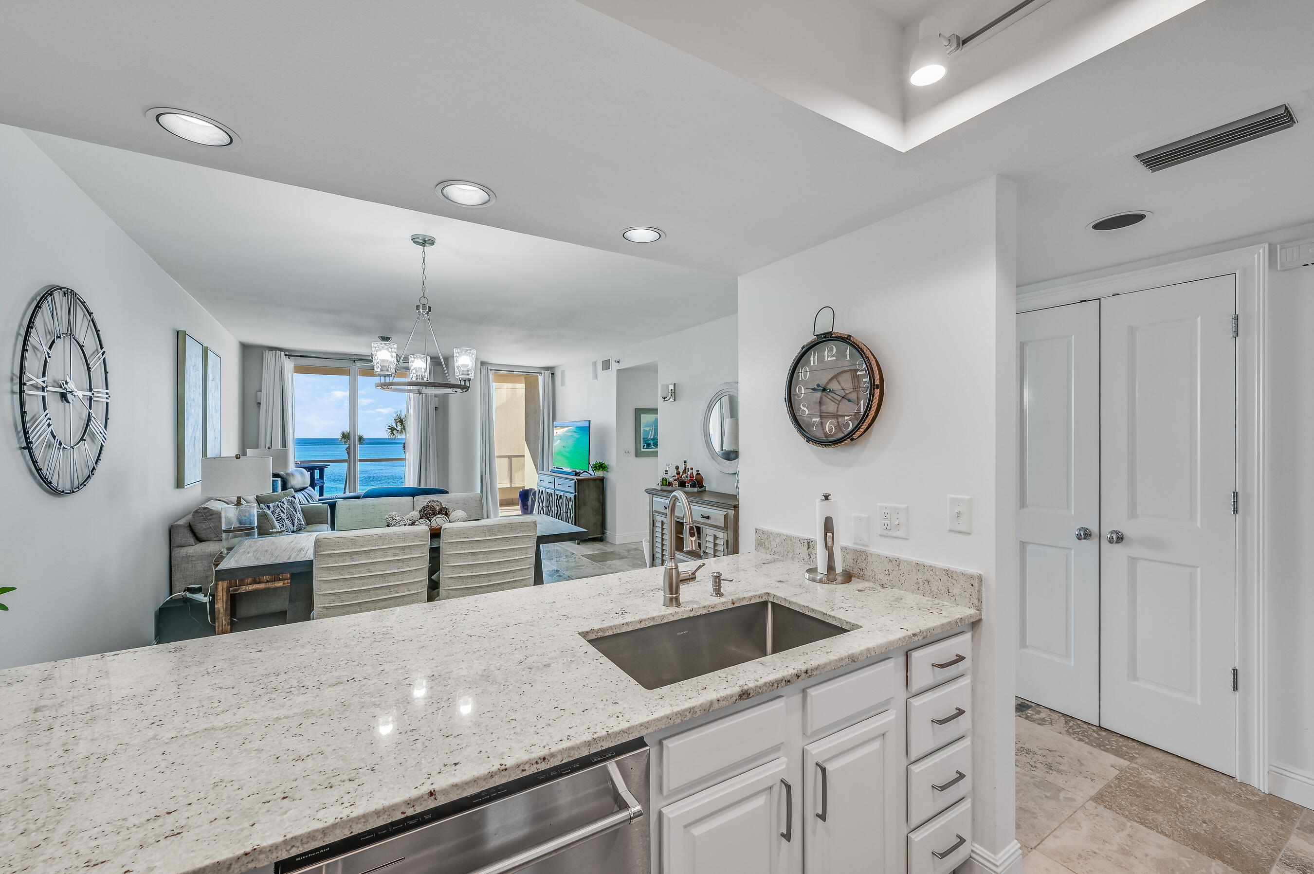 EAST PASS TOWERS CONDO PH 2 - Residential