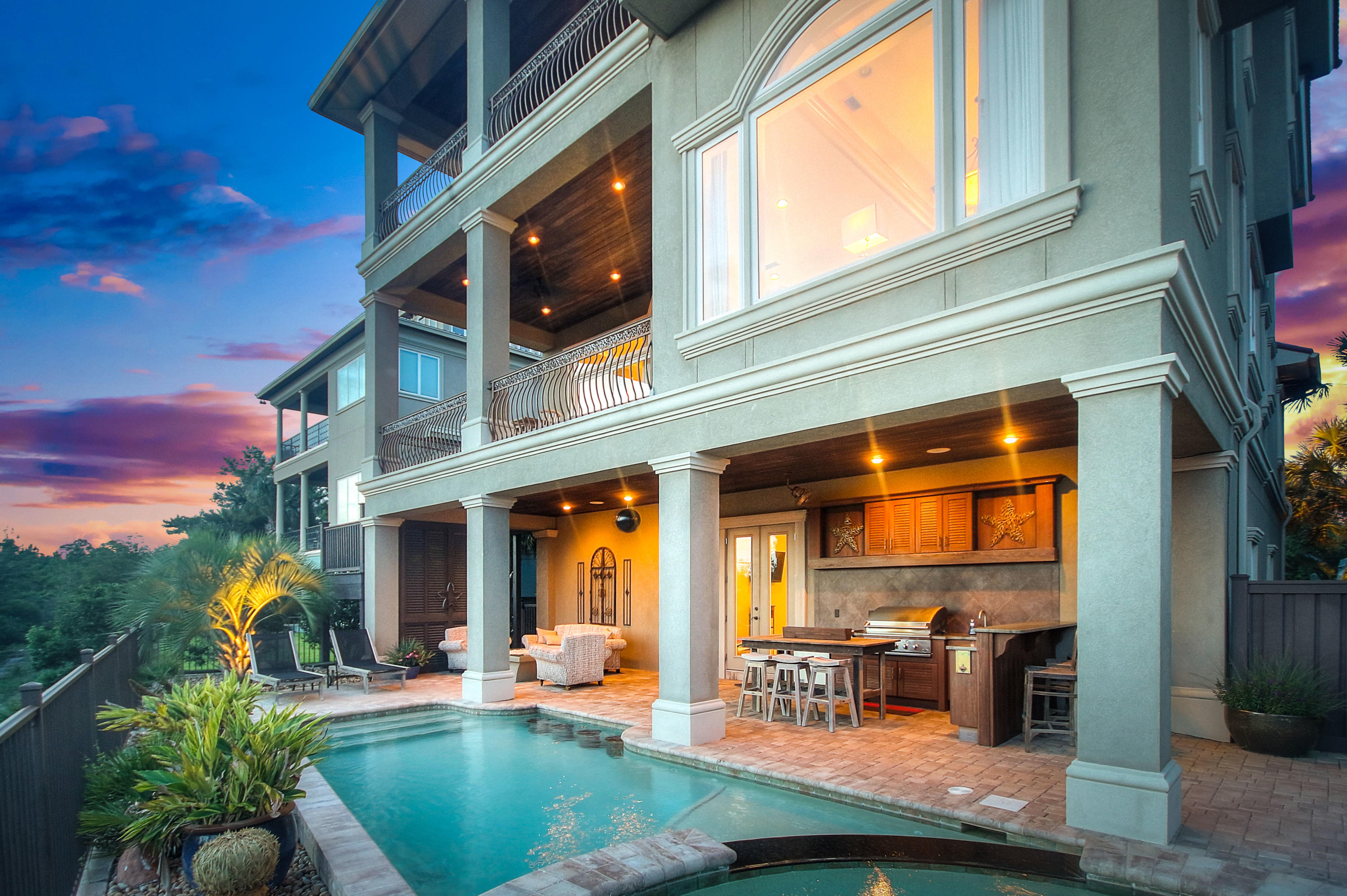 BEACH HIGHLAND - Residential
