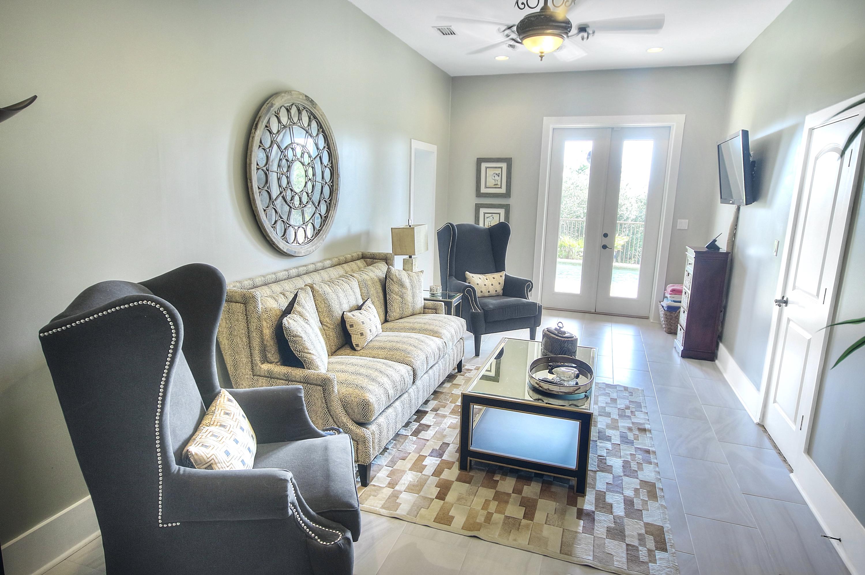 BEACH HIGHLAND - Residential